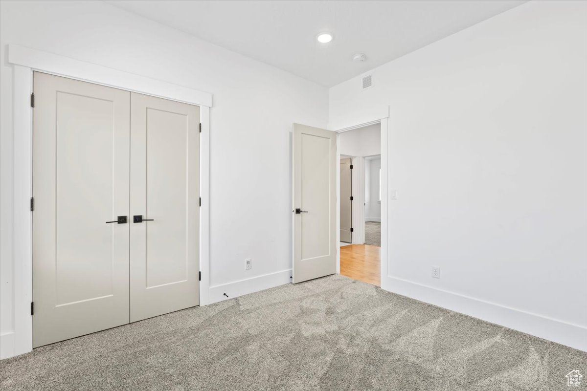 MT AIREY - Residential