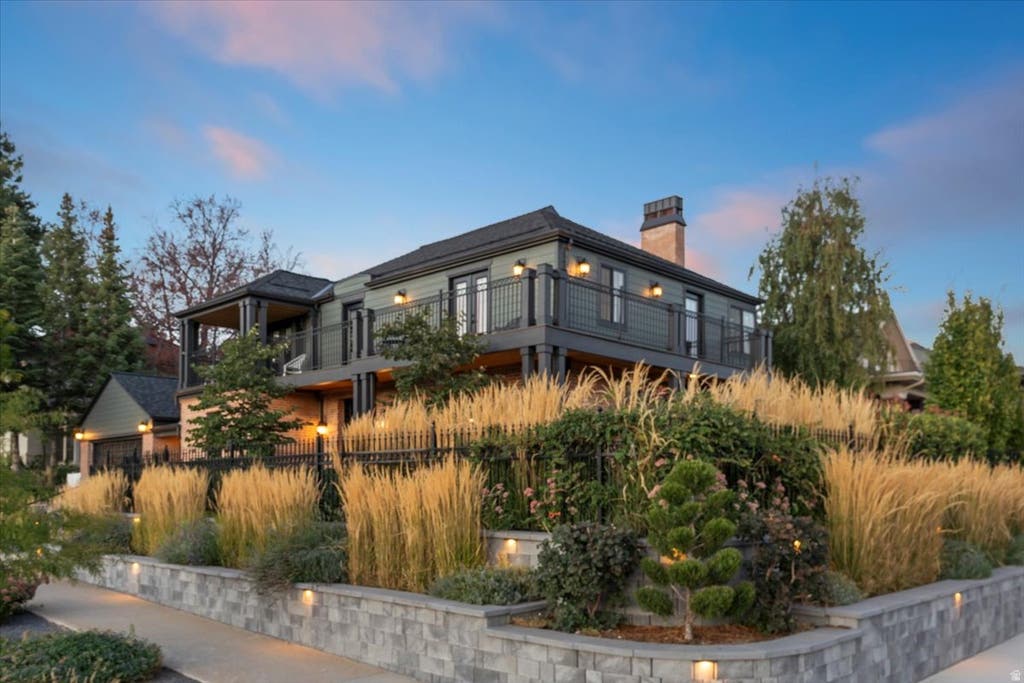 Photo of 360 N A ST E, Salt Lake City, UT 84103 (MLS # 2172924)