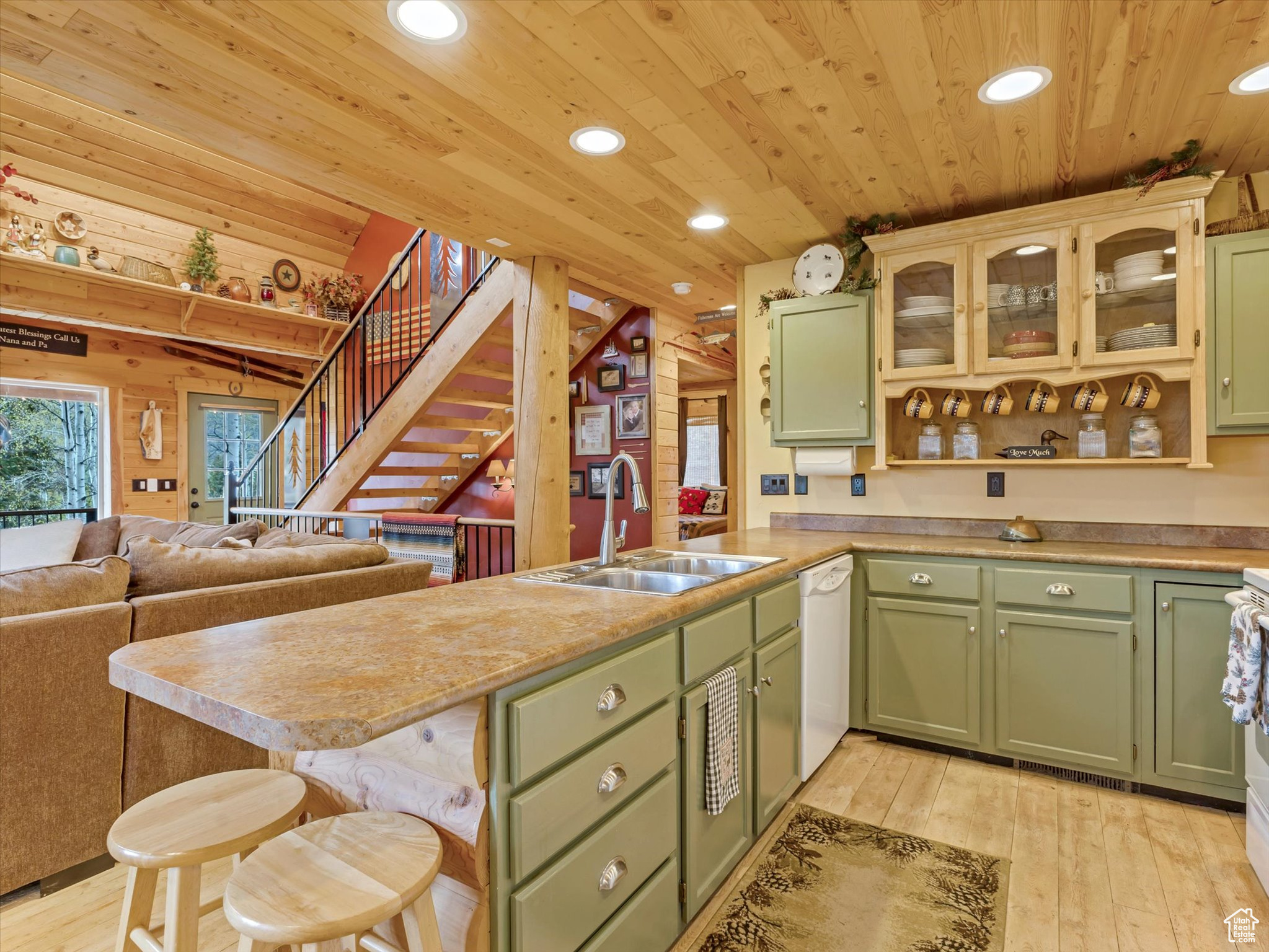 PINE MOUNTAIN - Residential