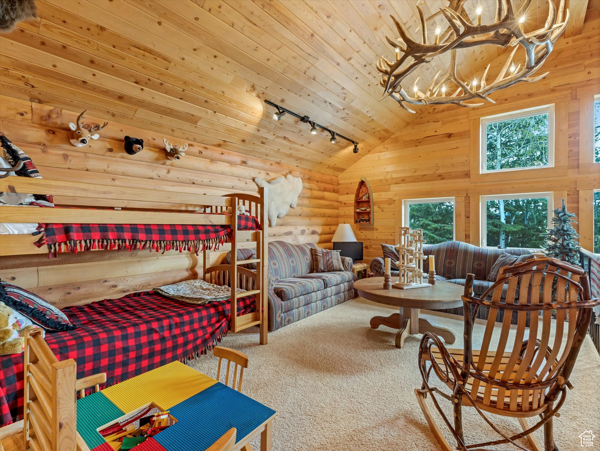 PINE MOUNTAIN - Residential