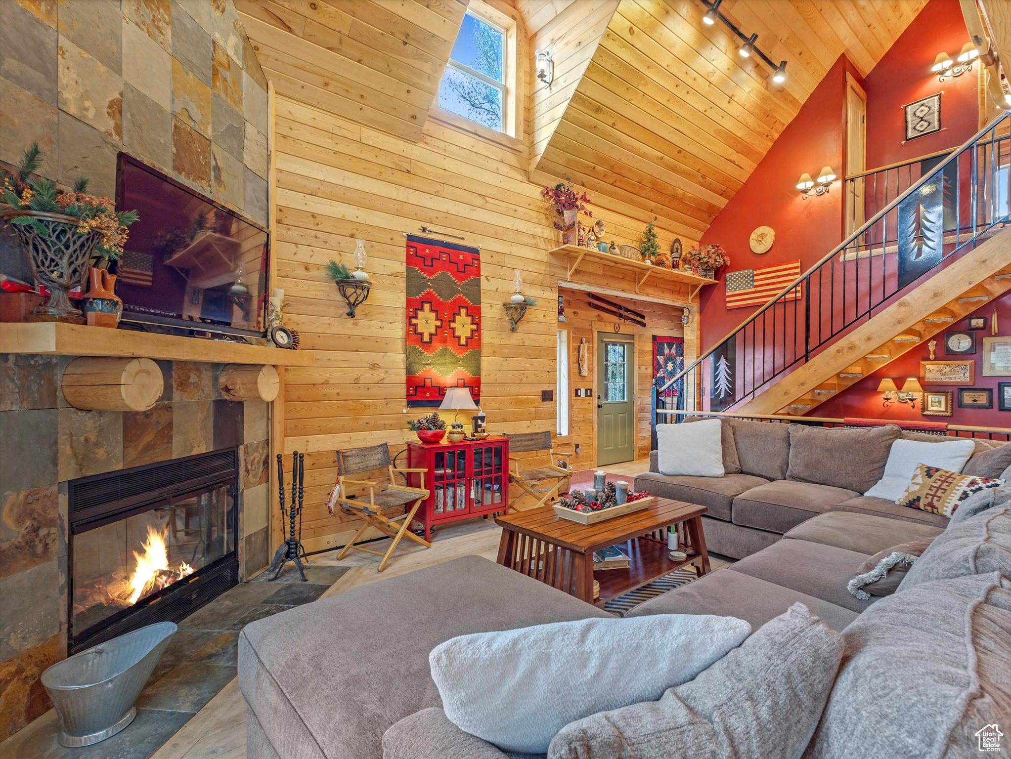 PINE MOUNTAIN - Residential