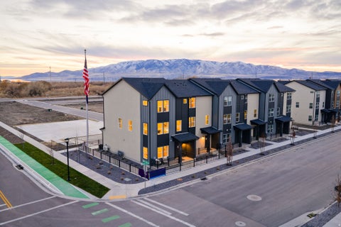 Townhouse For Sale - 514 S 1110<br/> American Fork, UT 84003