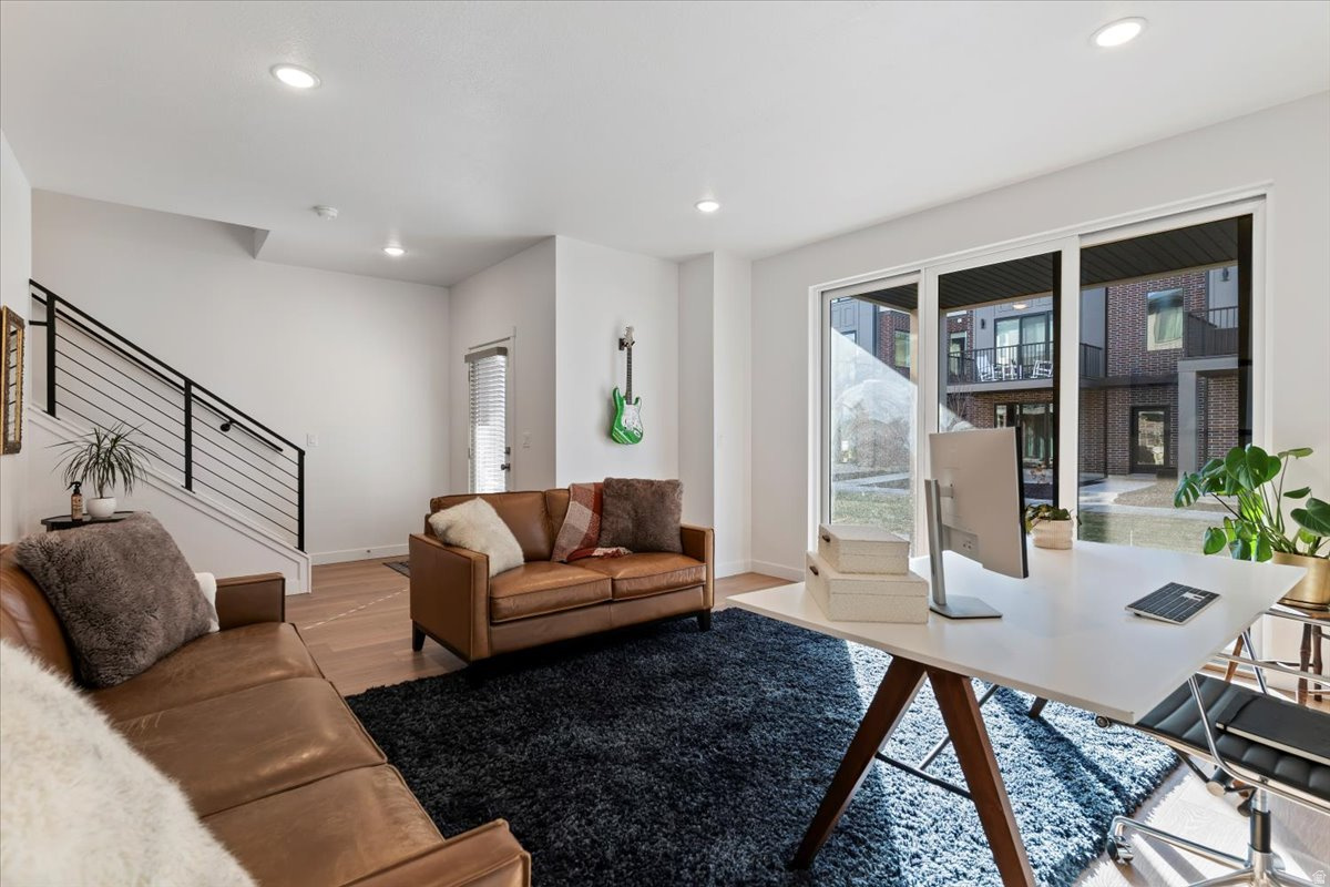 TOWNHOMES ON 24TH - Residential