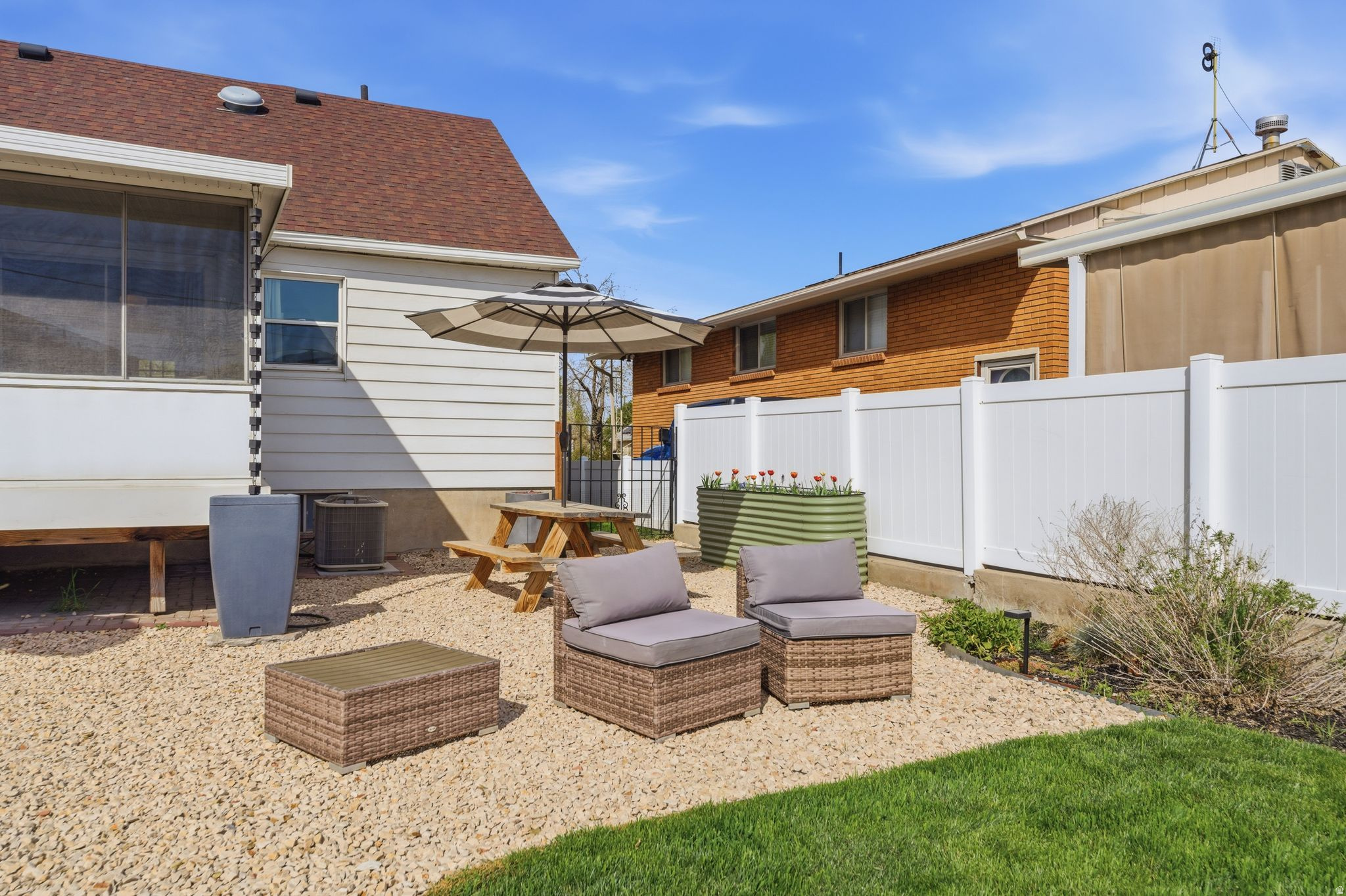 BIG FIELD SUR - Residential