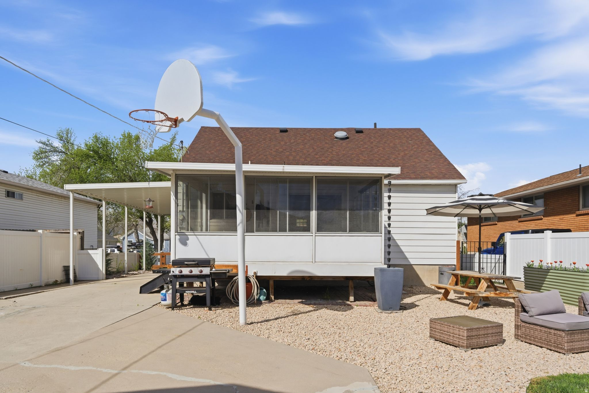 BIG FIELD SUR - Residential