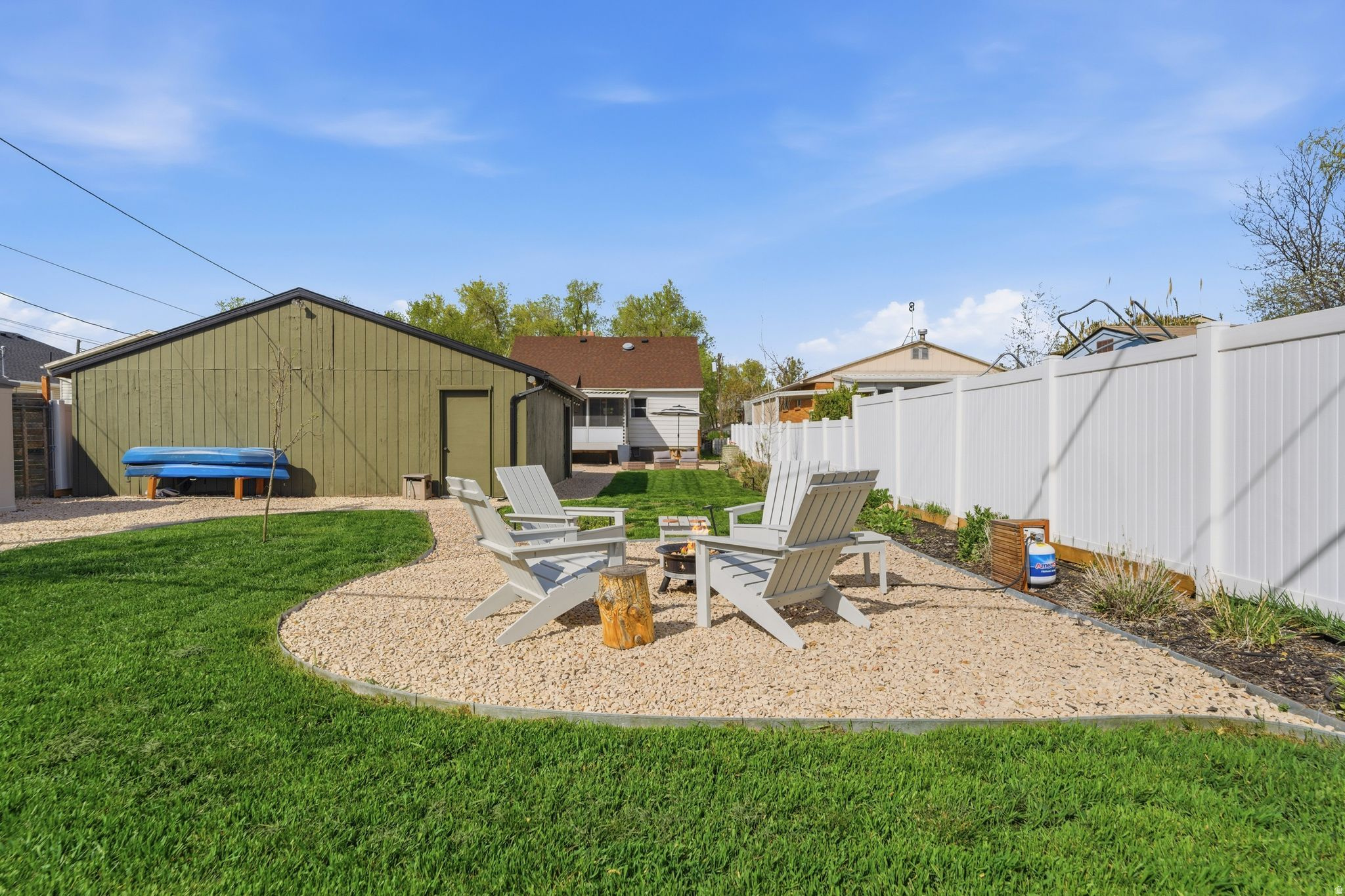 BIG FIELD SUR - Residential