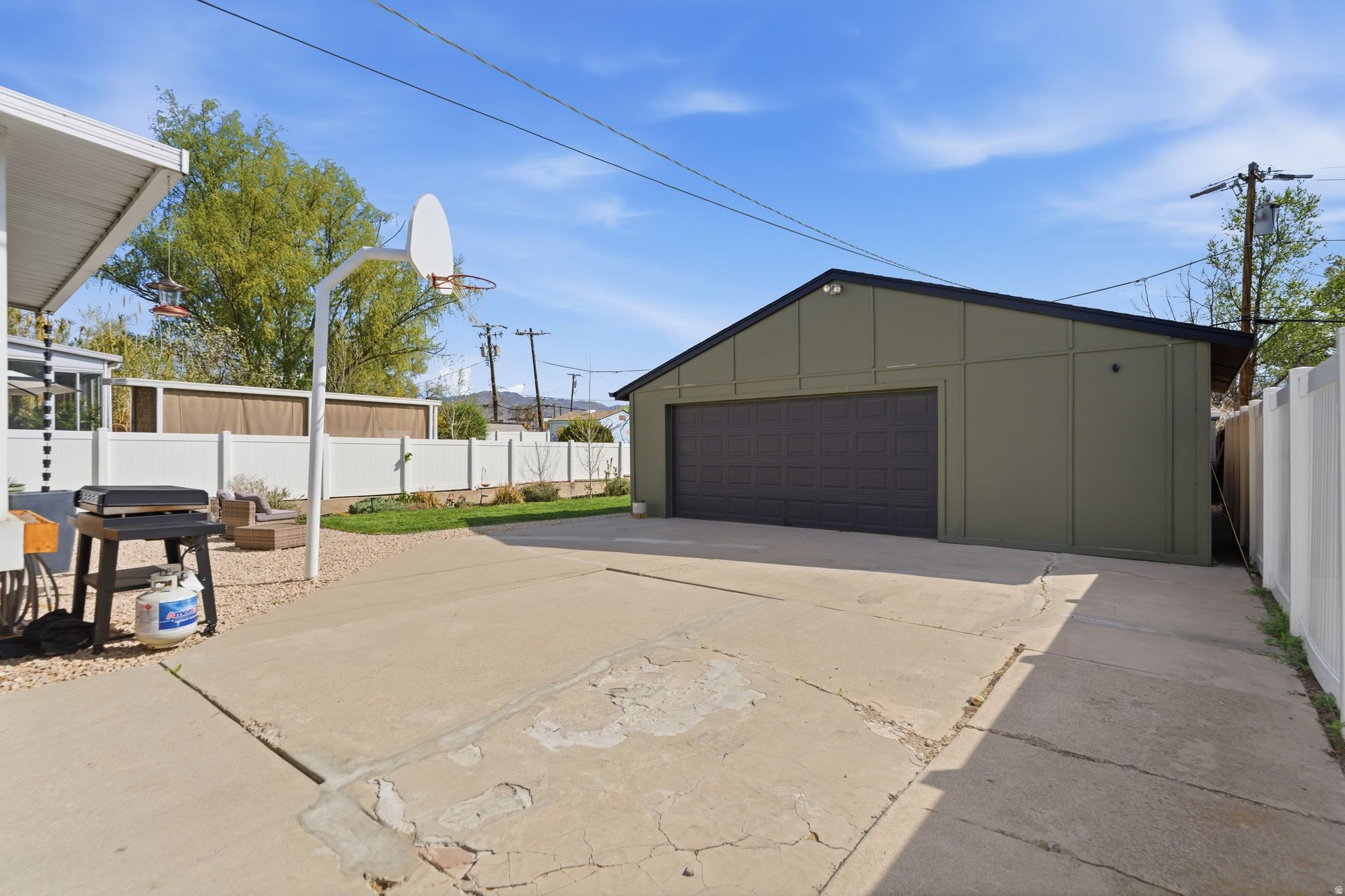 BIG FIELD SUR - Residential