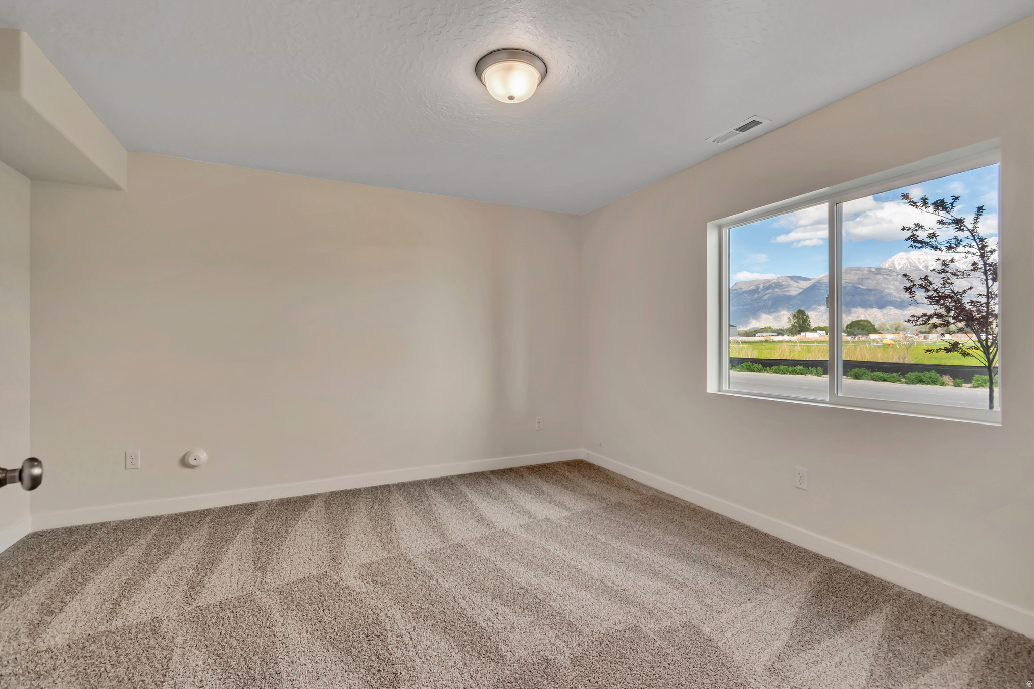 MEADOWBROOK - Residential