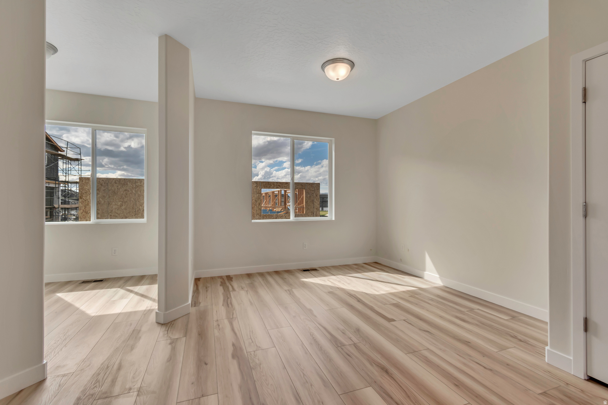 MEADOWBROOK - Residential