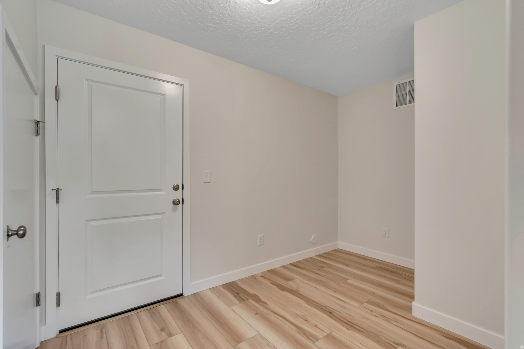 MEADOWBROOK - Residential