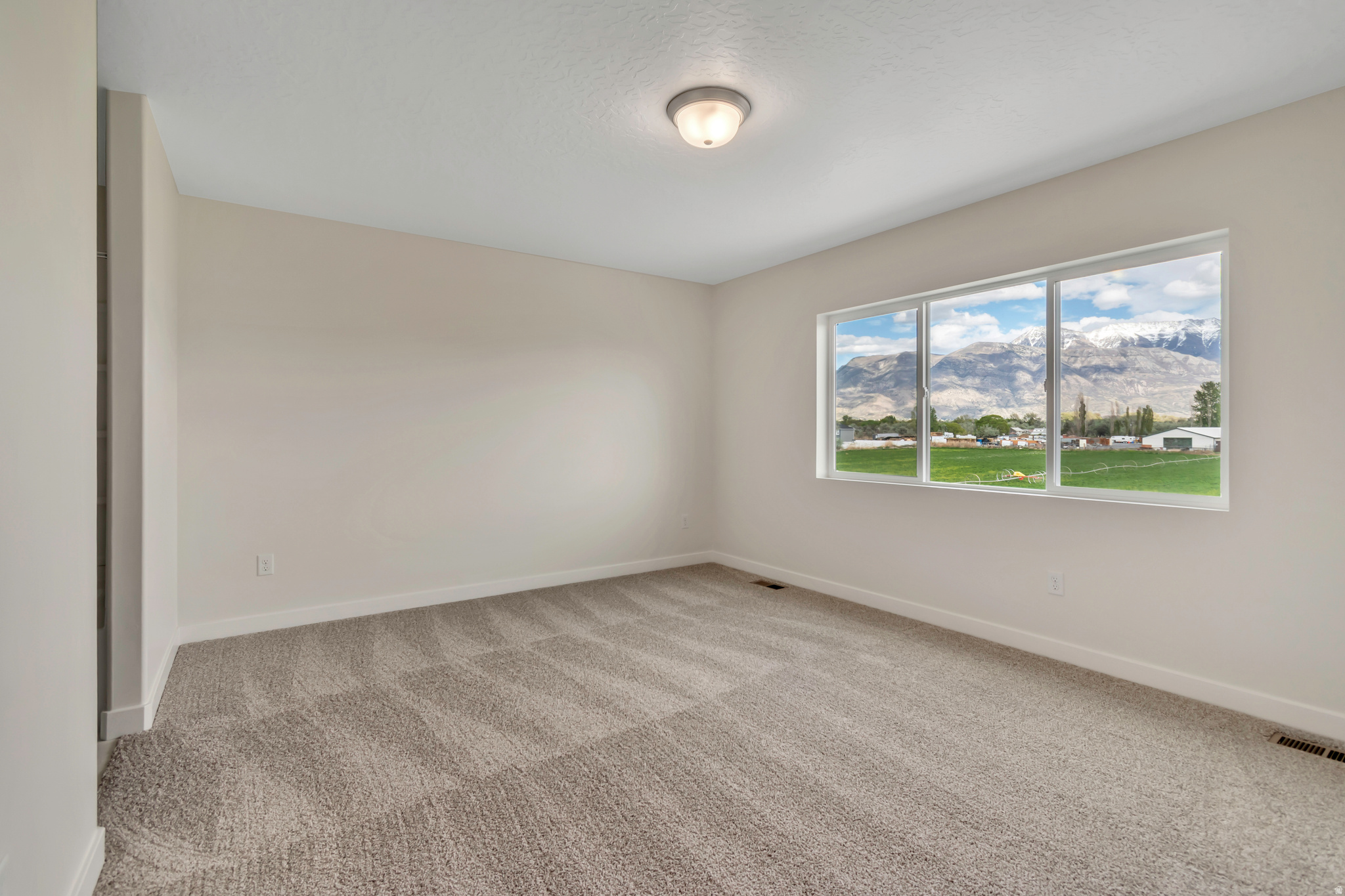 MEADOWBROOK - Residential