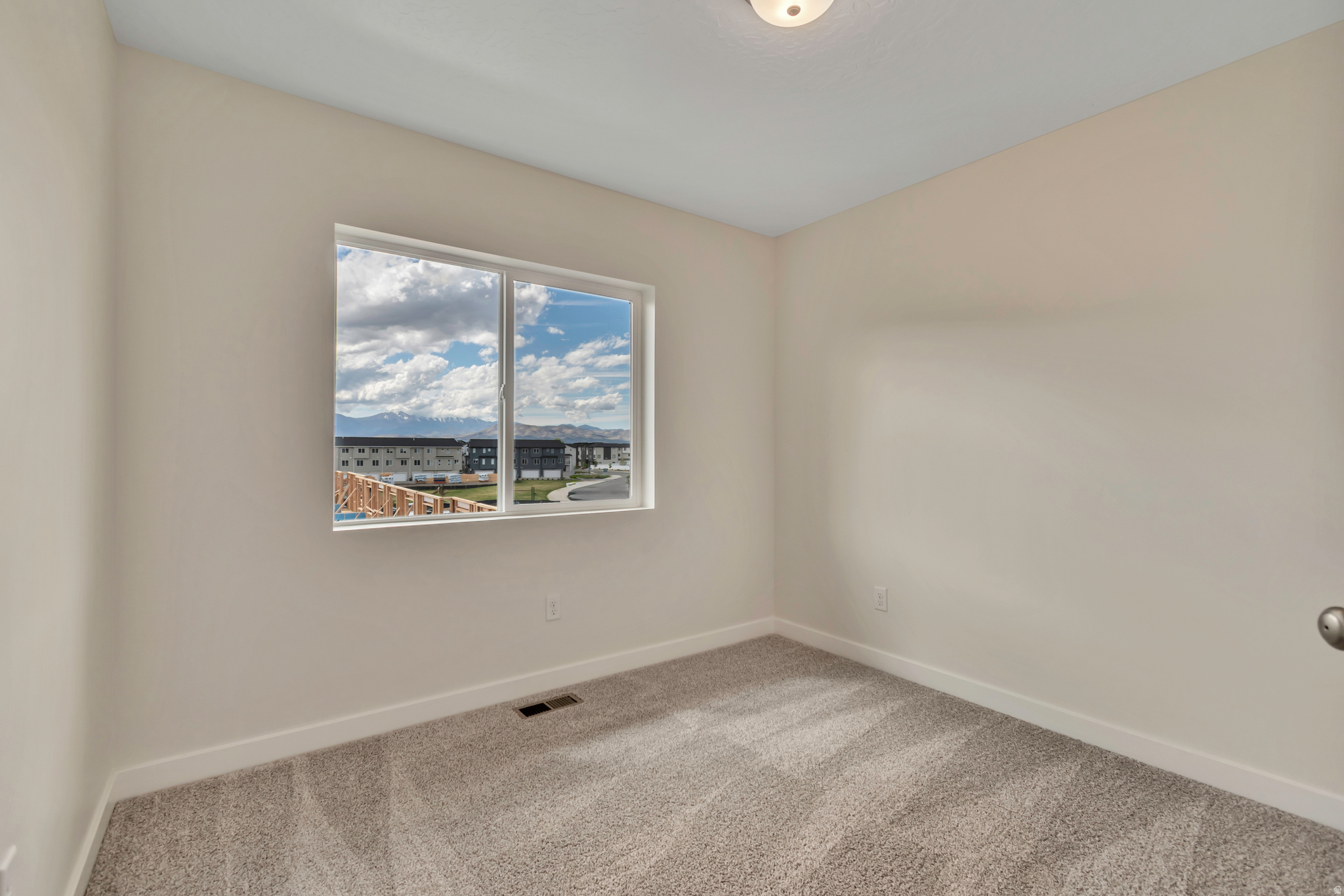 MEADOWBROOK - Residential