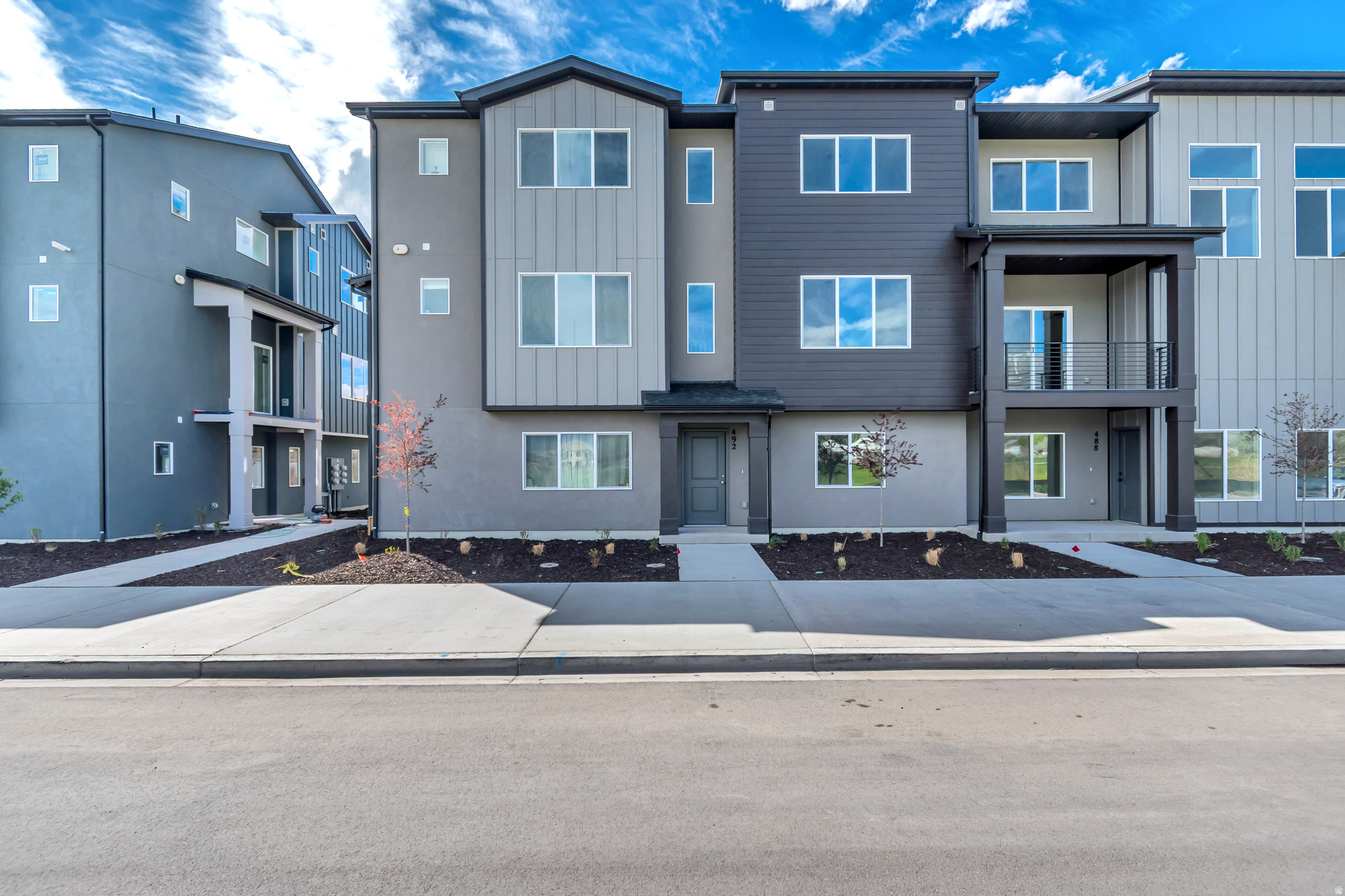 MEADOWBROOK - Residential