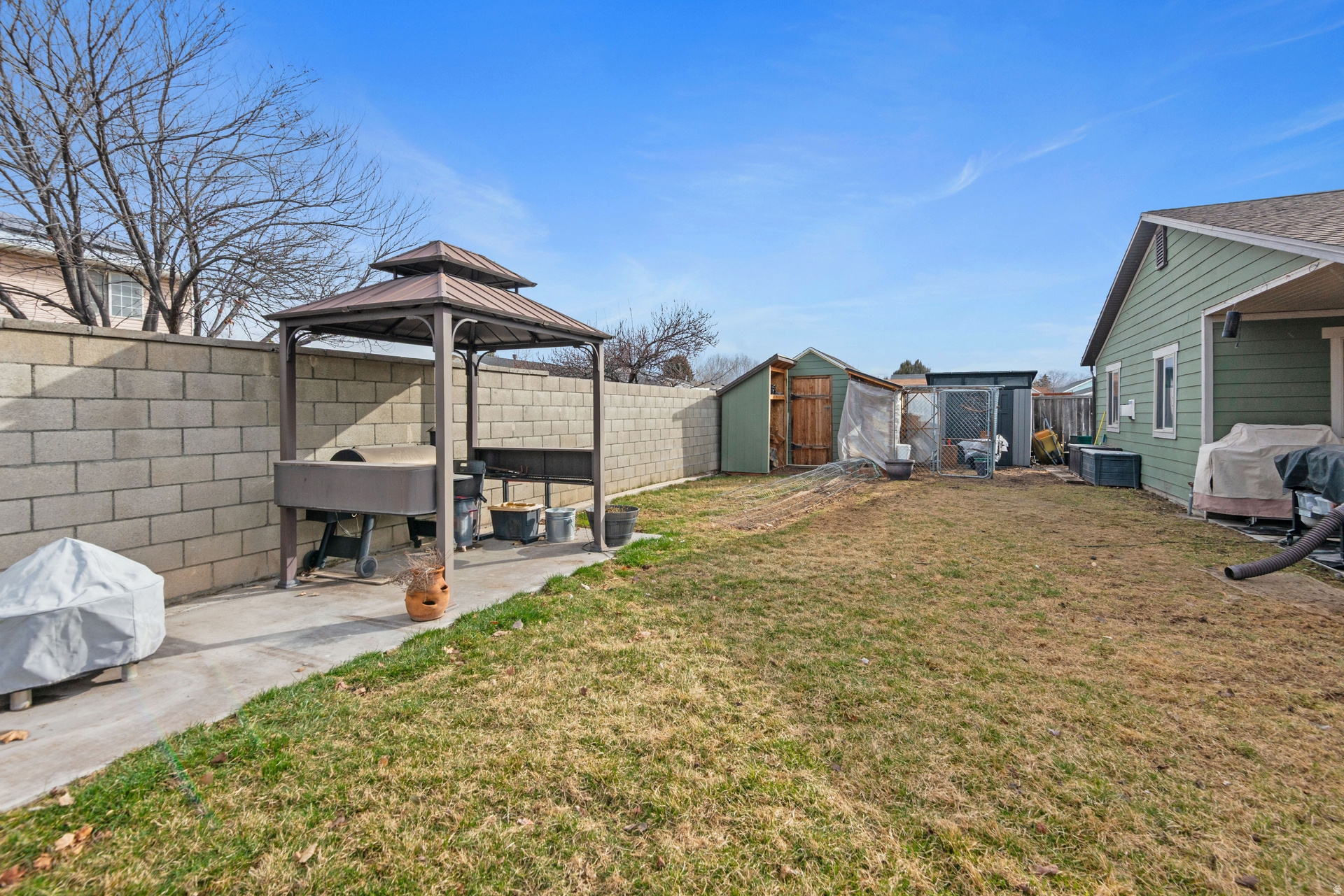 RIDERWOOD VILLAGE - Residential