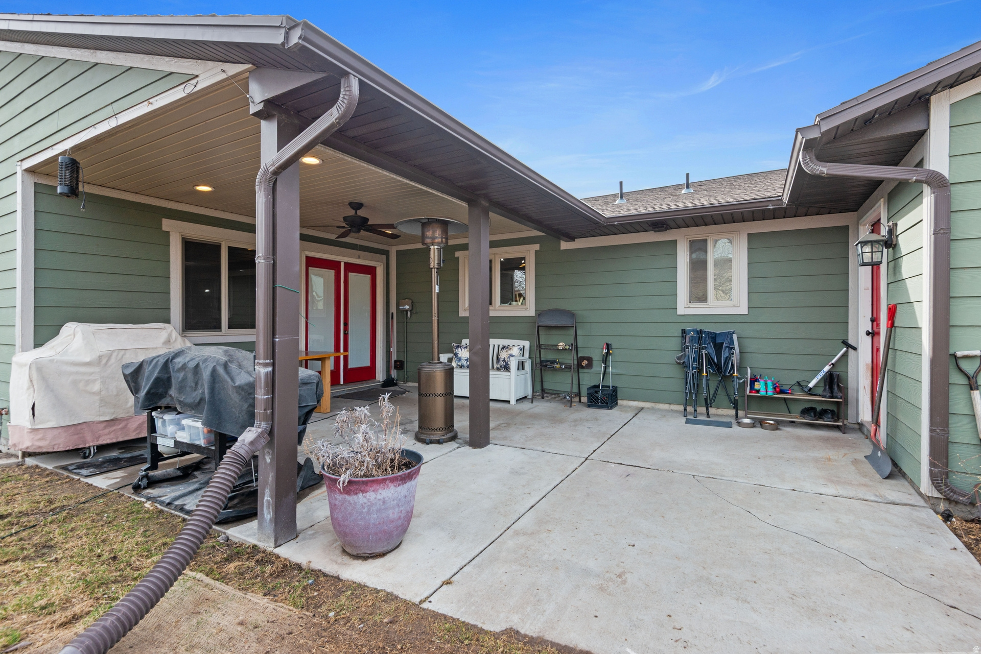 RIDERWOOD VILLAGE - Residential