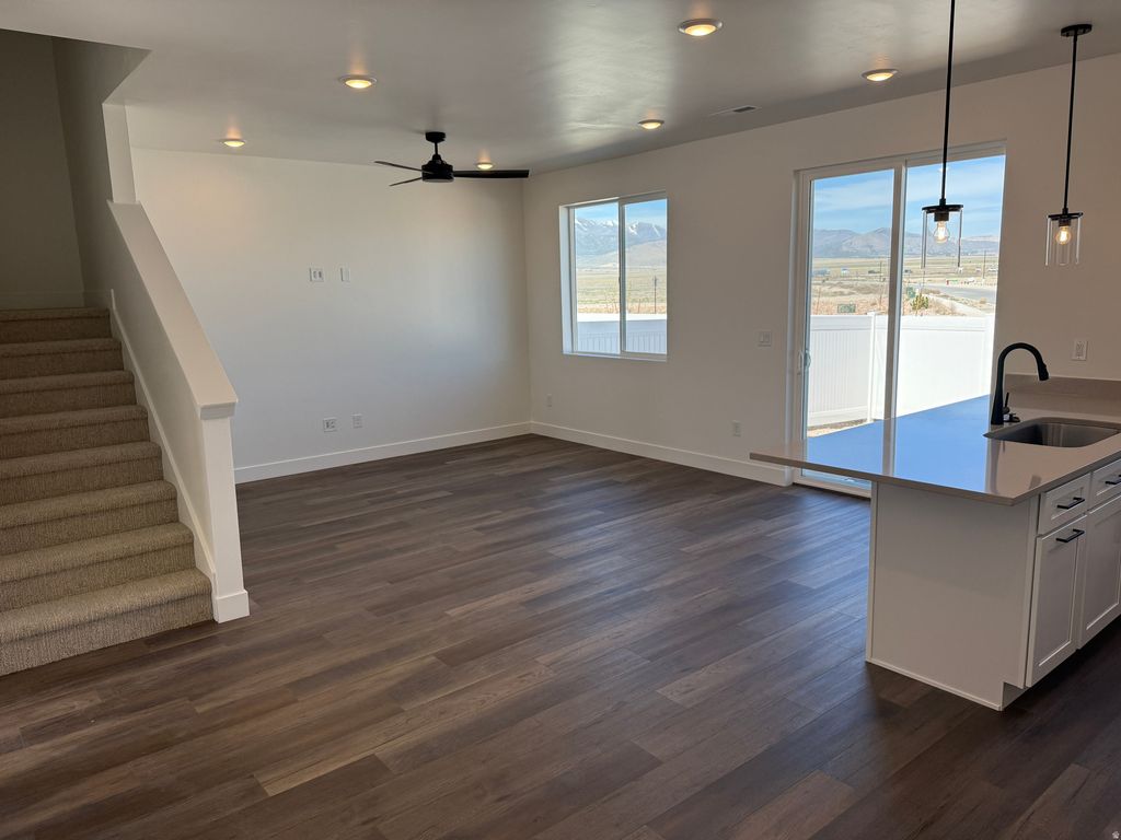 Photo of 667 E RYEGRASS DR #302, Eagle Mountain, UT 84005 (MLS # 2145574)