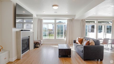 Tiny photo for 109 E HIDDEN CREEK WAY #550, Saratoga Springs, UT 84045 (MLS # 2117901)