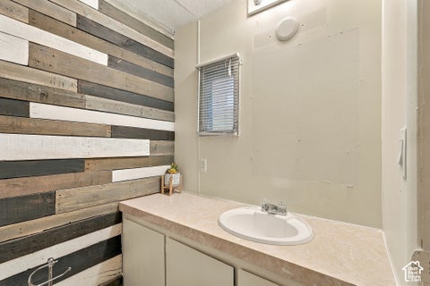 Tiny photo for 900 CENTURY DR #45, Ogden, UT 84404 (MLS # 2190132)