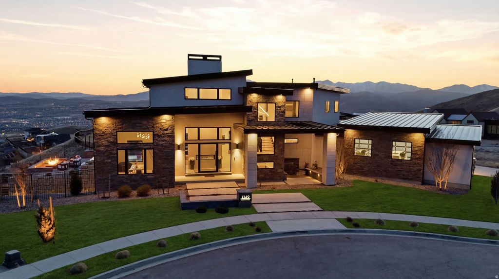 Photo of 1249 W TUONO PL, Lehi, UT 84048 (MLS # 2144002)