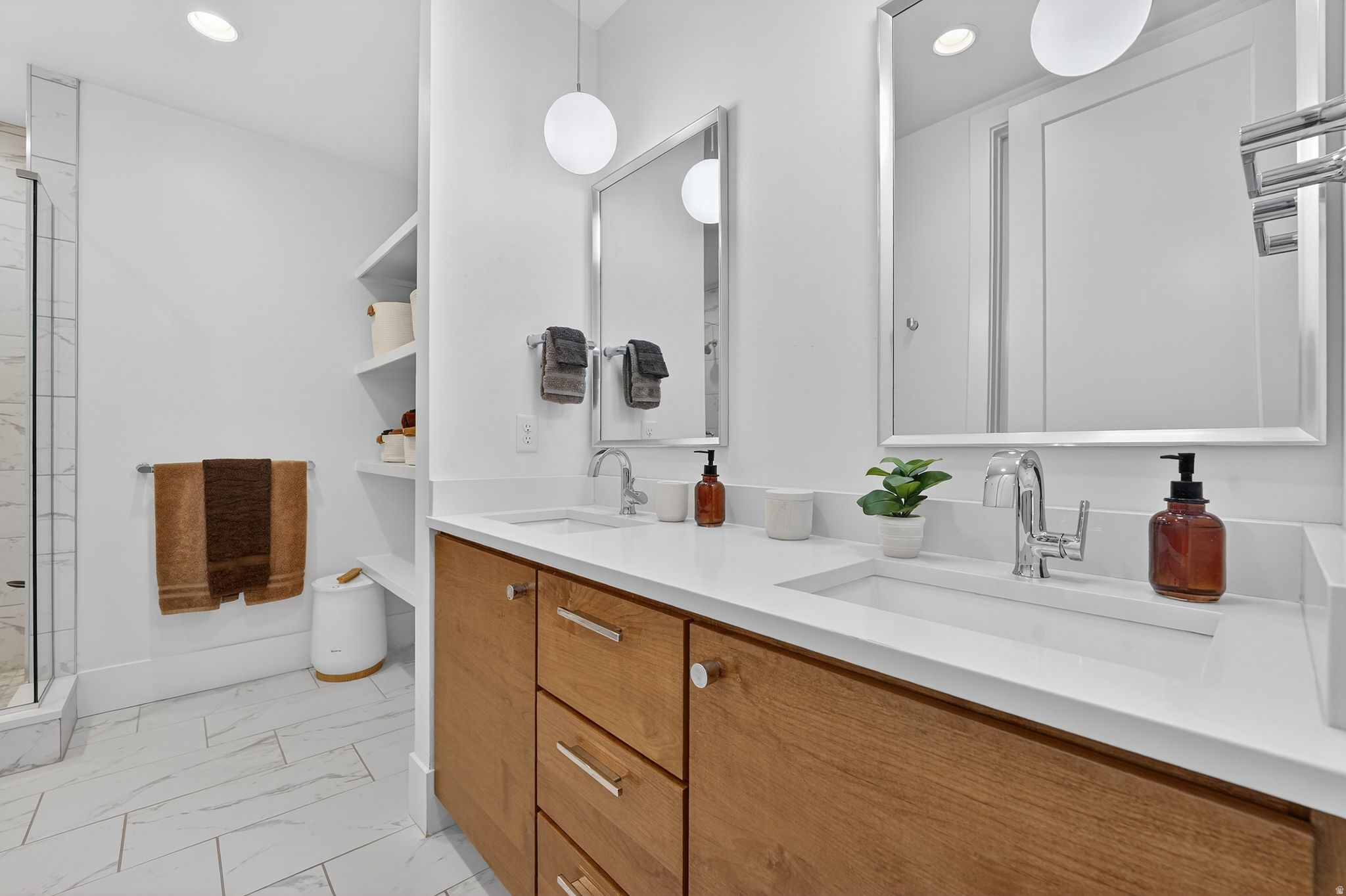 TRAVERSE MOUNTAIN - Residential