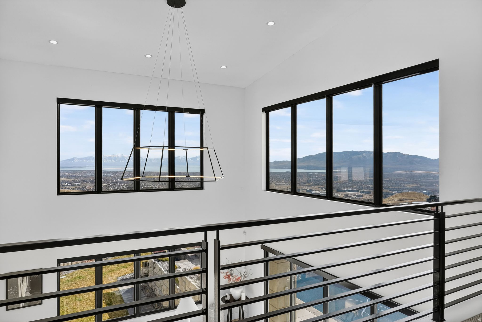 TRAVERSE MOUNTAIN - Residential