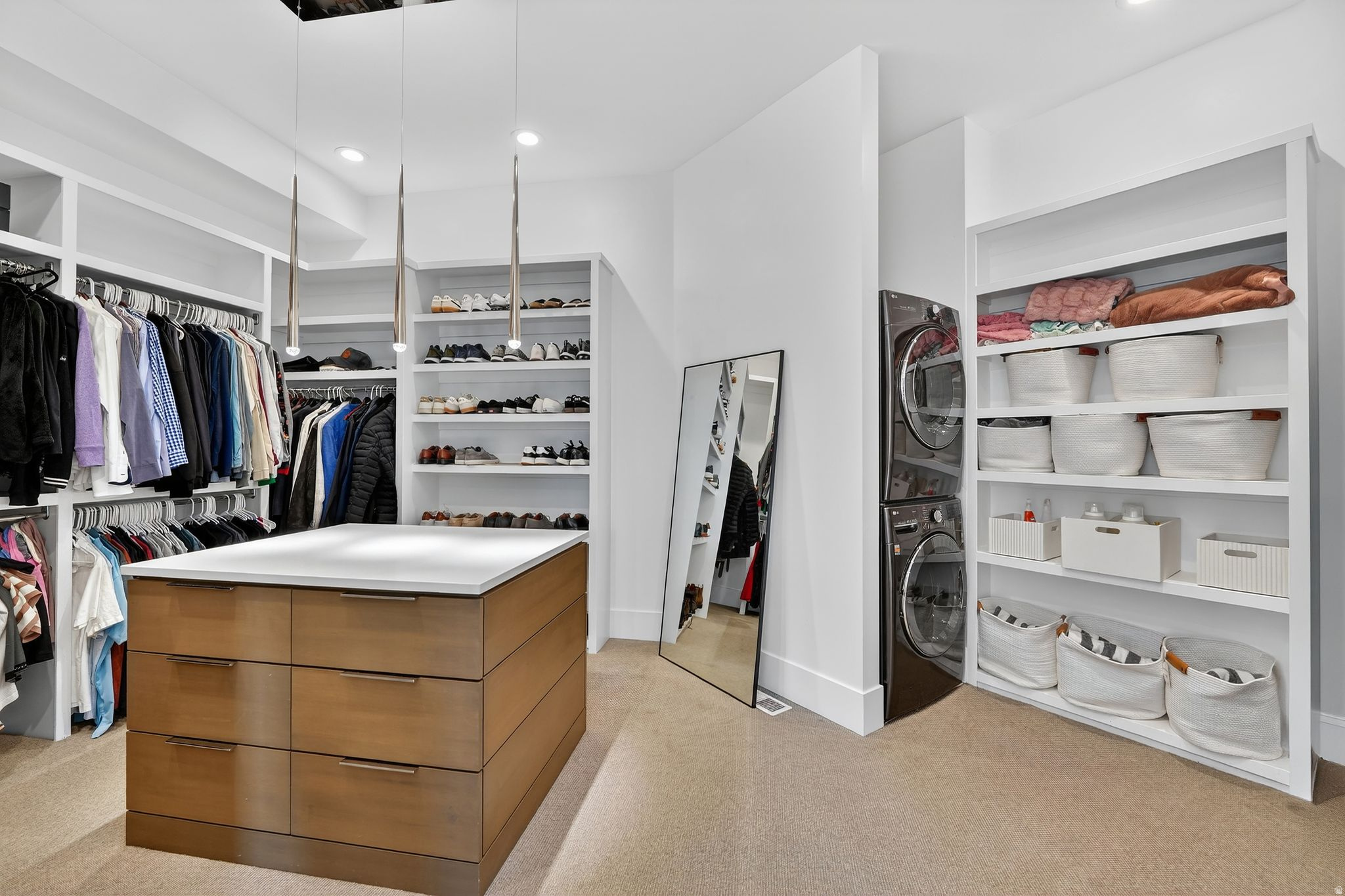 TRAVERSE MOUNTAIN - Residential