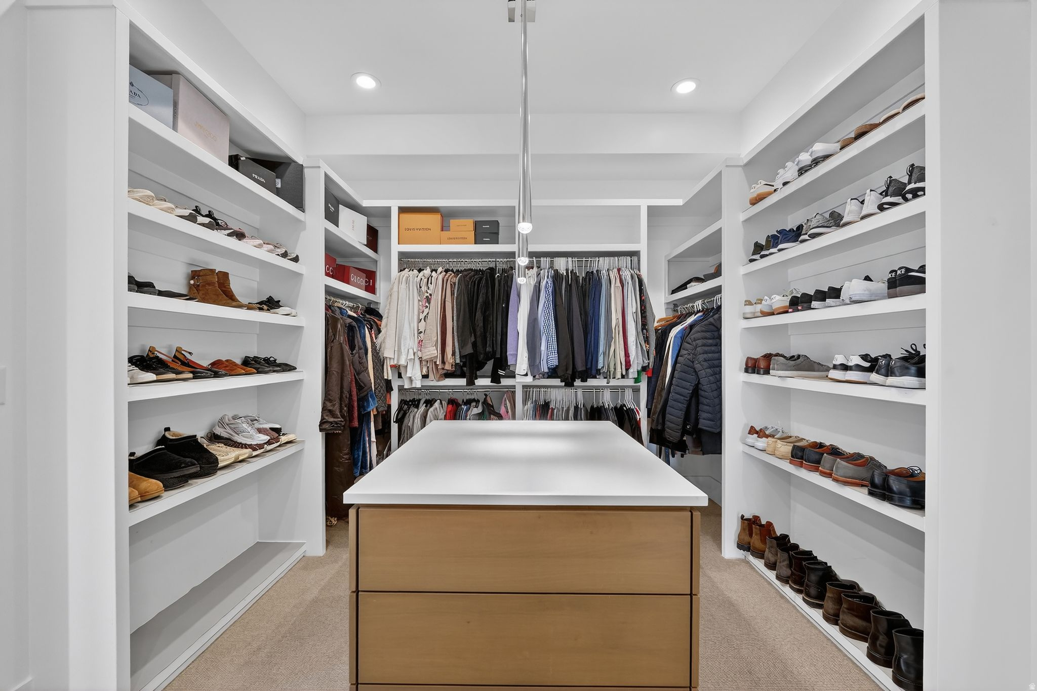 TRAVERSE MOUNTAIN - Residential