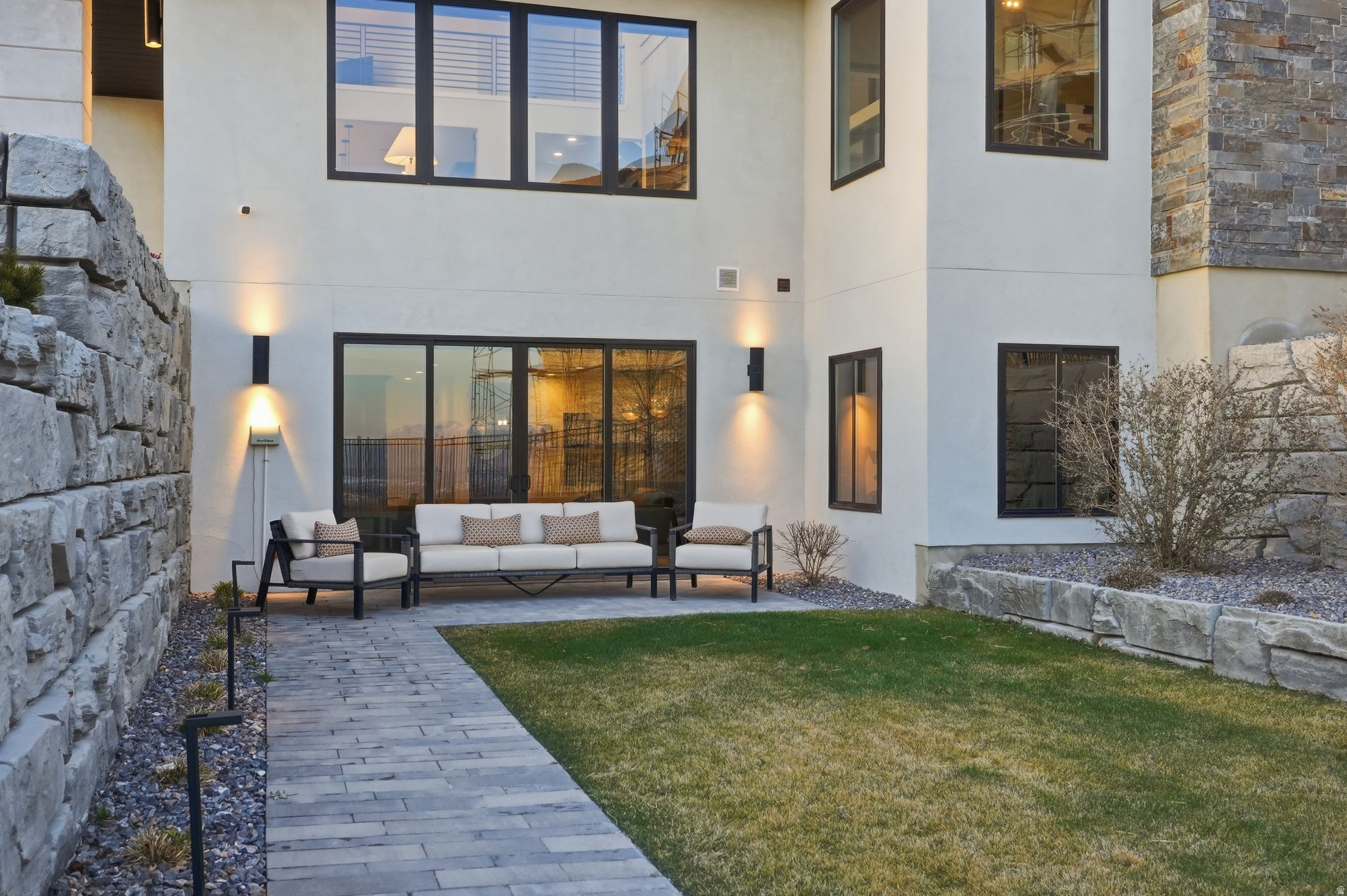 TRAVERSE MOUNTAIN - Residential