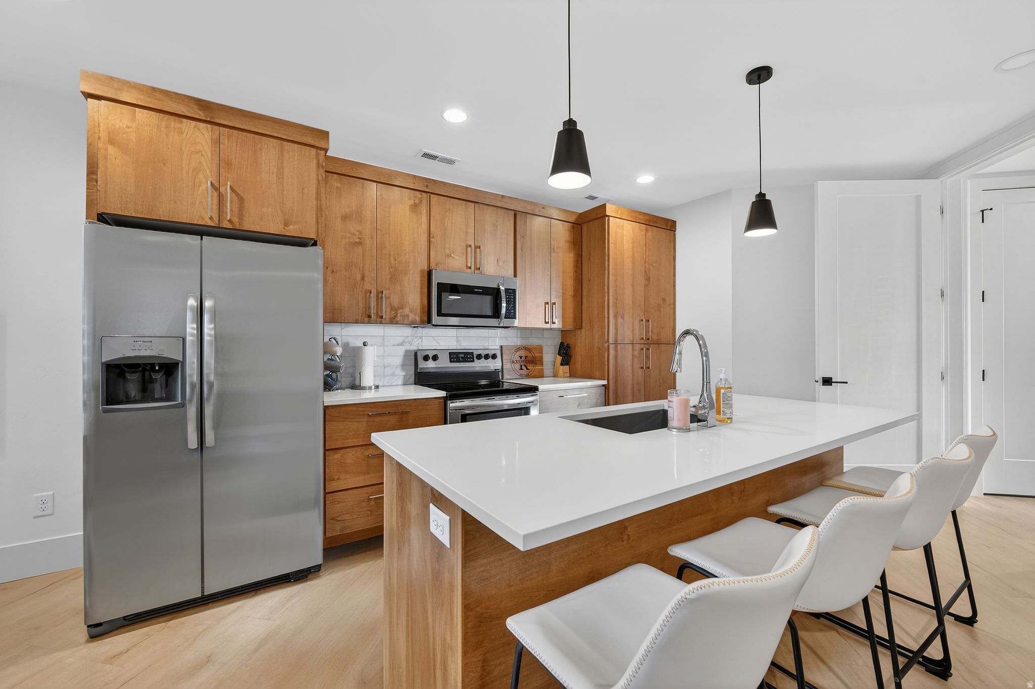 TRAVERSE MOUNTAIN - Residential