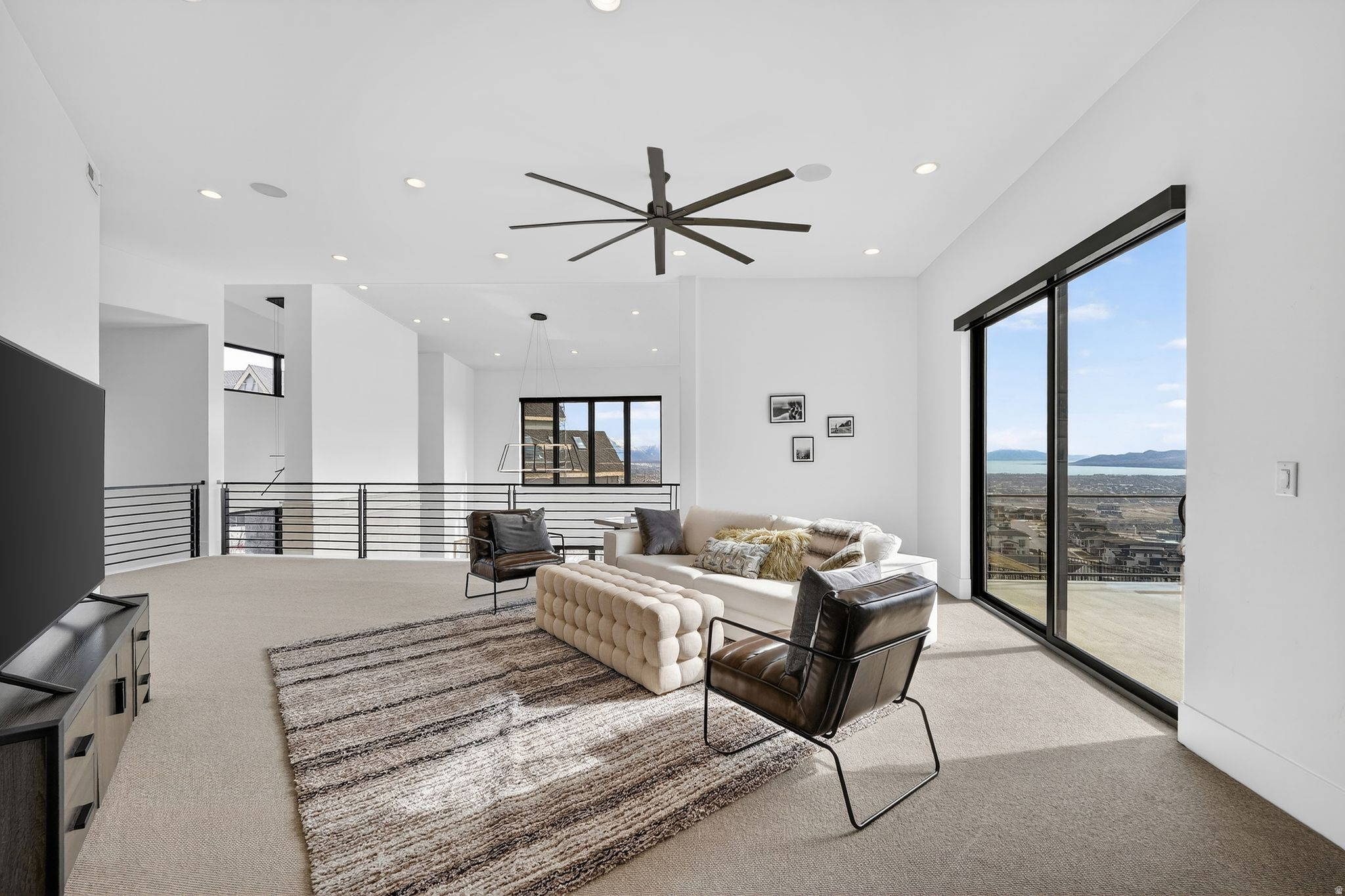 TRAVERSE MOUNTAIN - Residential