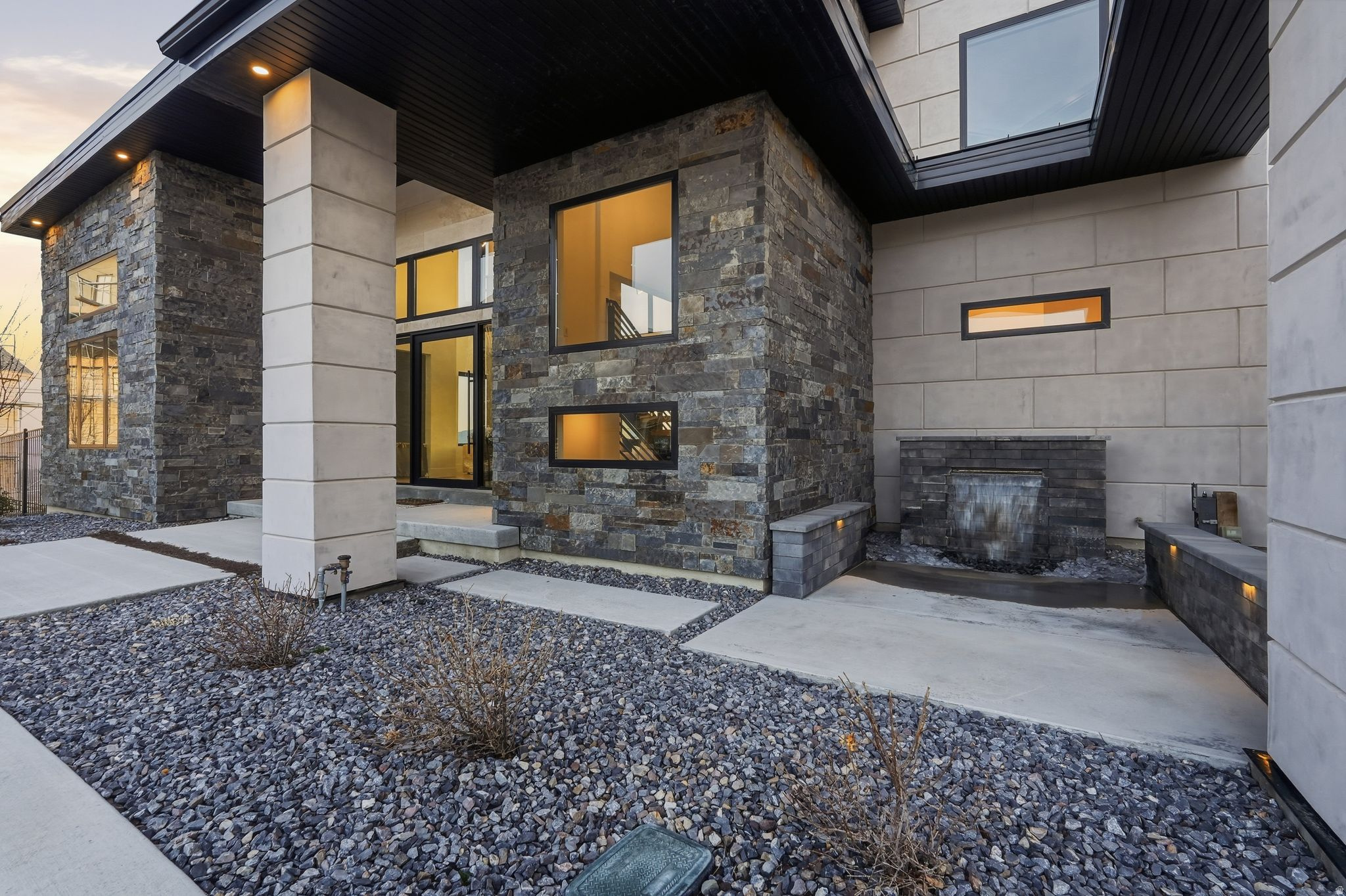 TRAVERSE MOUNTAIN - Residential