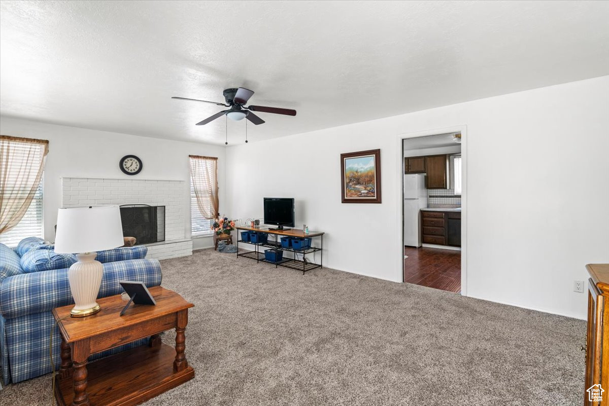 GOLDEN GARDENS - Residential