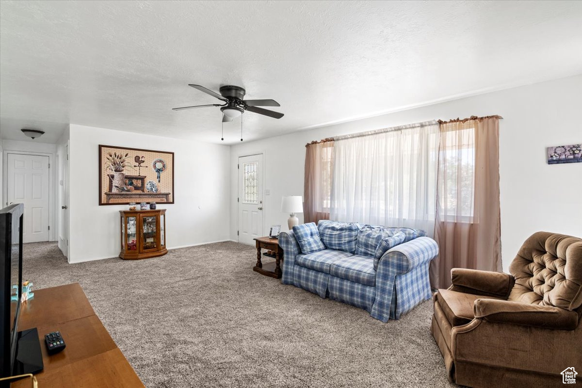 GOLDEN GARDENS - Residential