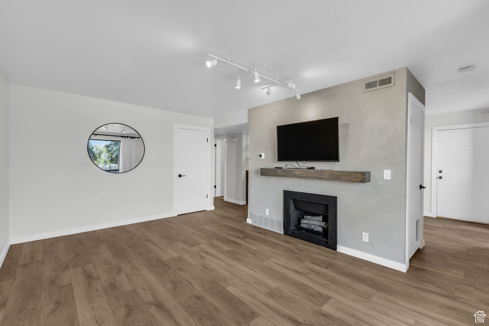 438 N Center St #407, Salt Lake City, Utah image 2