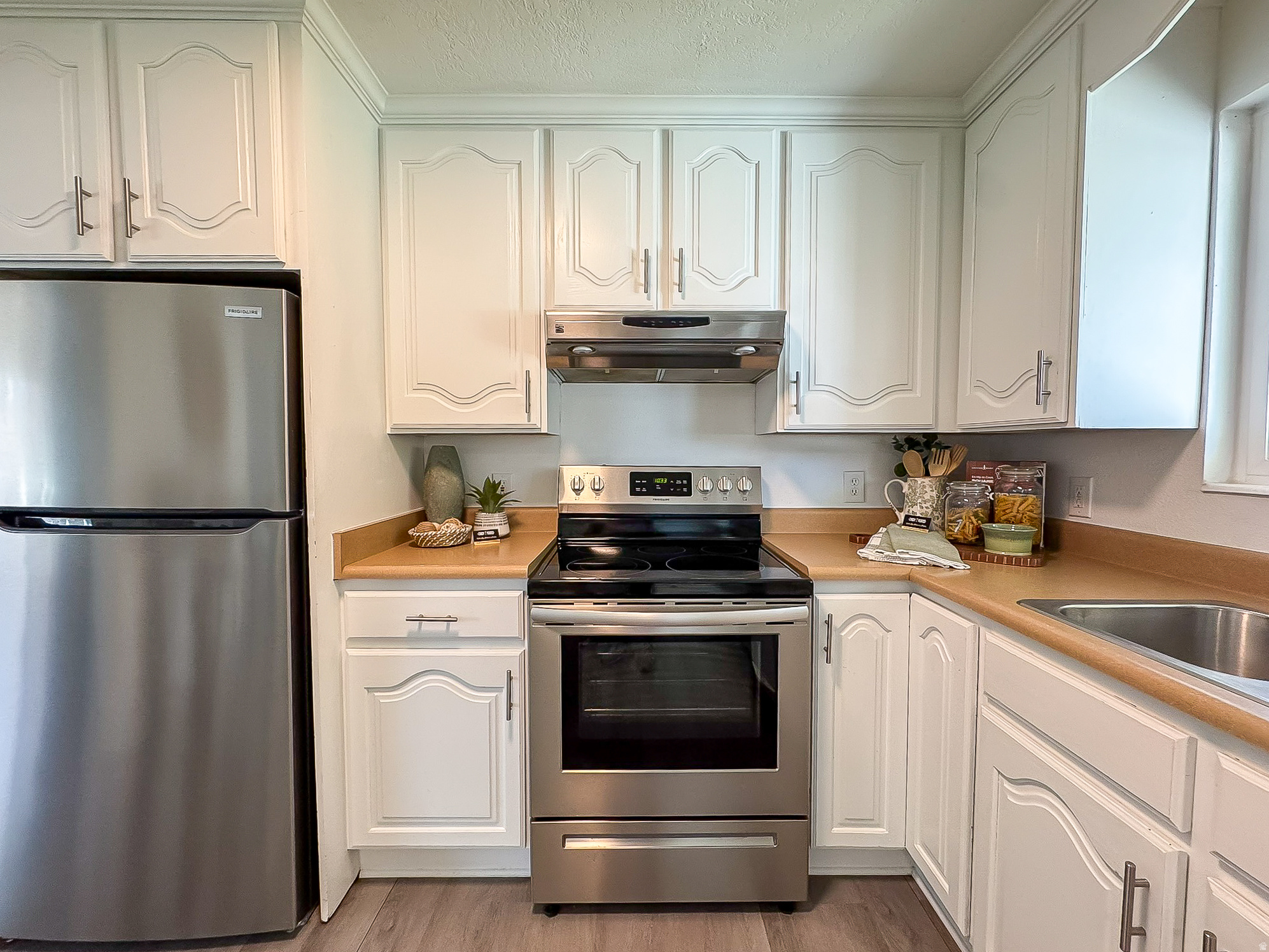 SHERWOOD MEADOWS - Residential