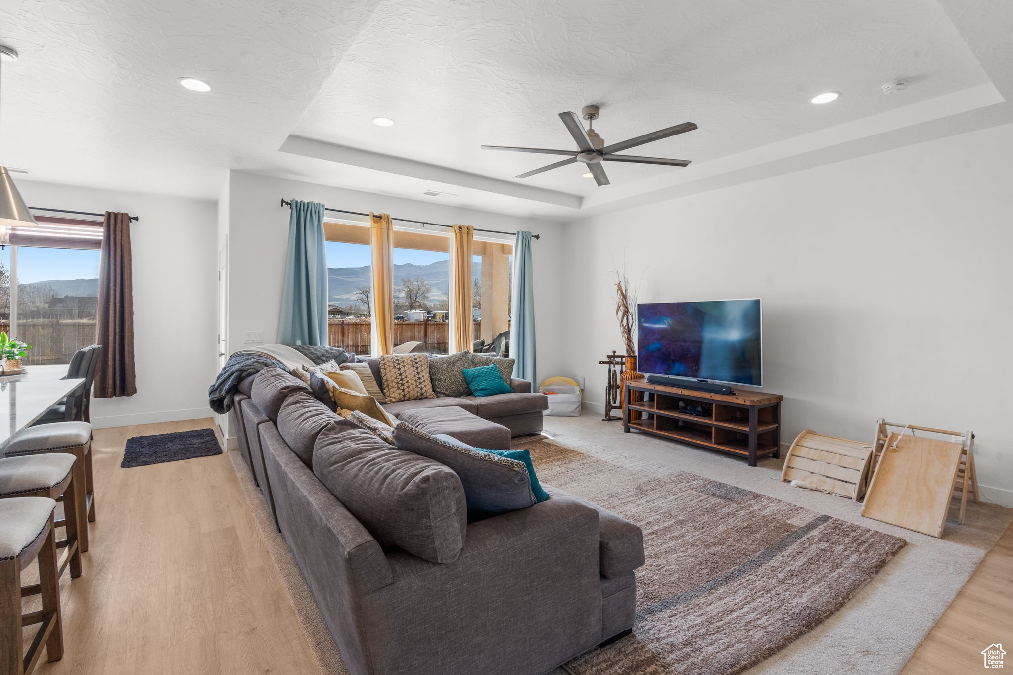 PINEVIEW ESTATES - Residential