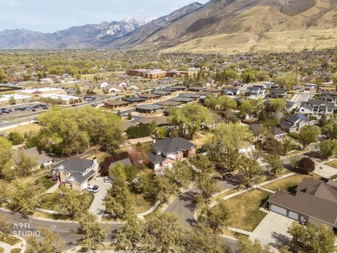 Tiny photo for 1209 E BEAR HOLLOW CV, Draper, UT 84020 (MLS # 2147254)