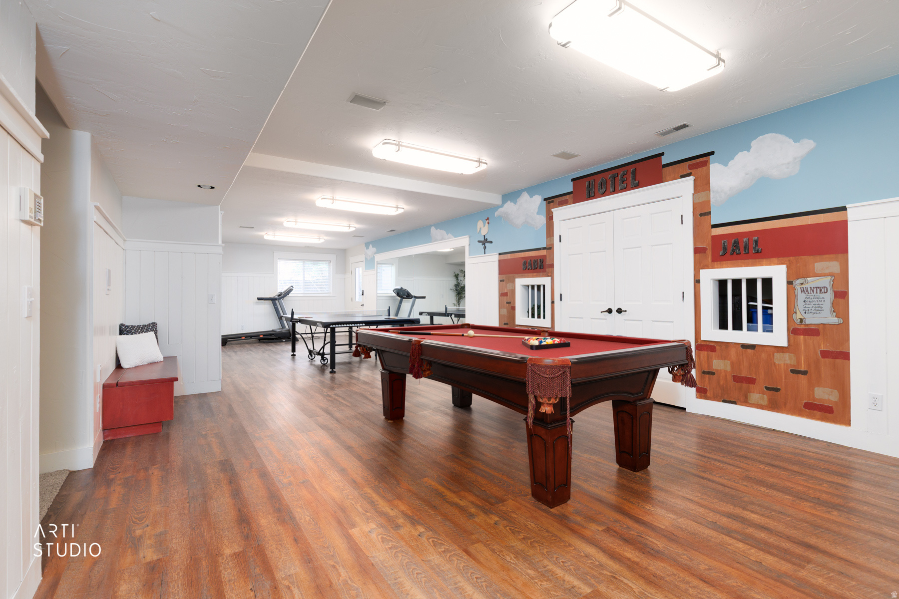 BEAR HOLLOW ESTATES - Residential