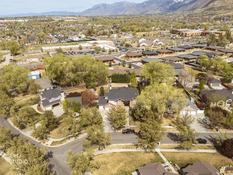 Tiny photo for 1209 E BEAR HOLLOW CV, Draper, UT 84020 (MLS # 2147254)