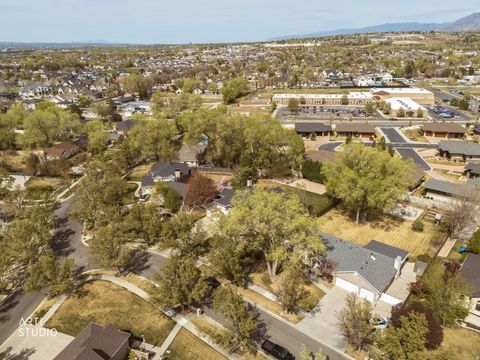 Tiny photo for 1209 E BEAR HOLLOW CV, Draper, UT 84020 (MLS # 2147254)