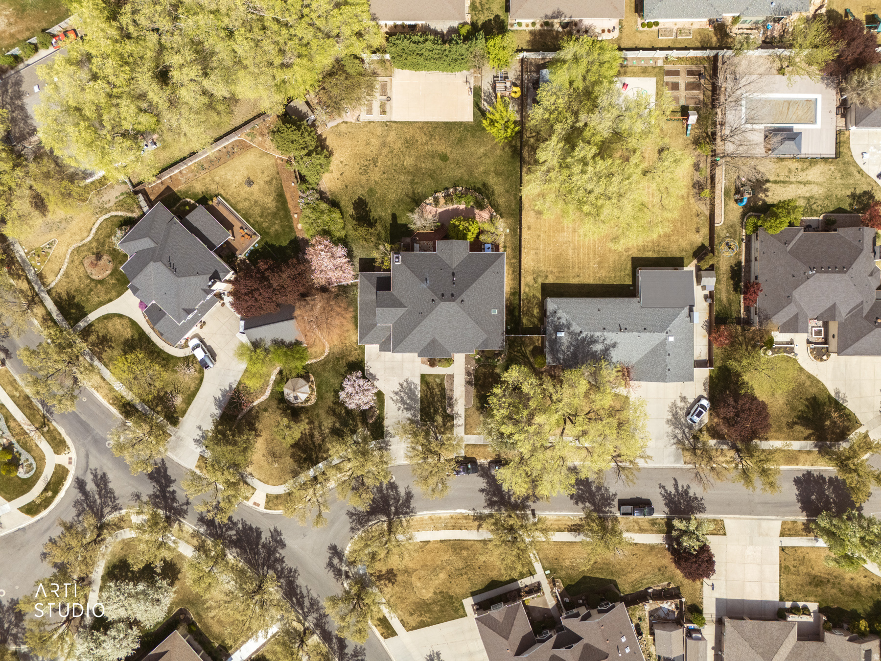 BEAR HOLLOW ESTATES - Residential