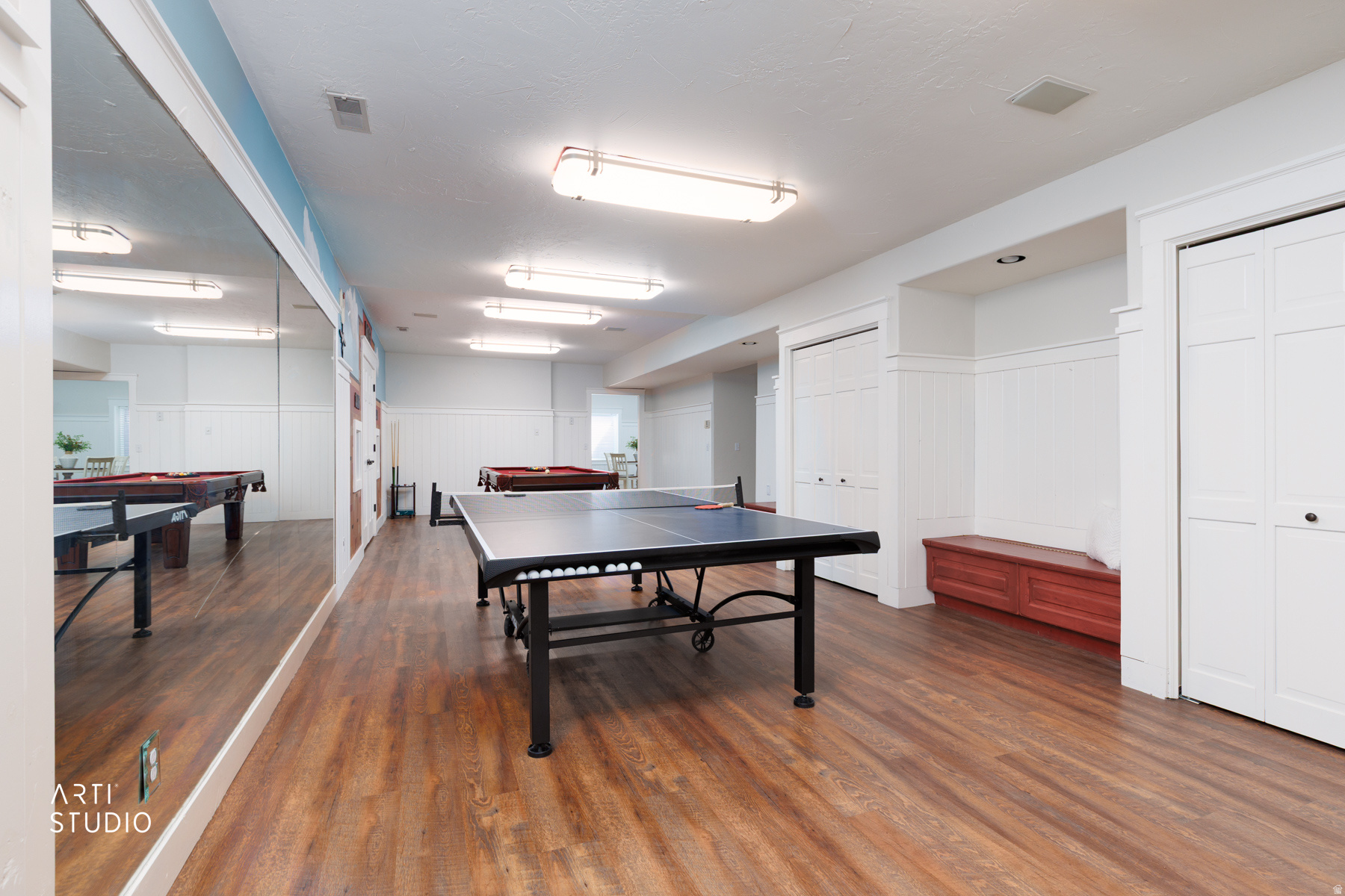 BEAR HOLLOW ESTATES - Residential