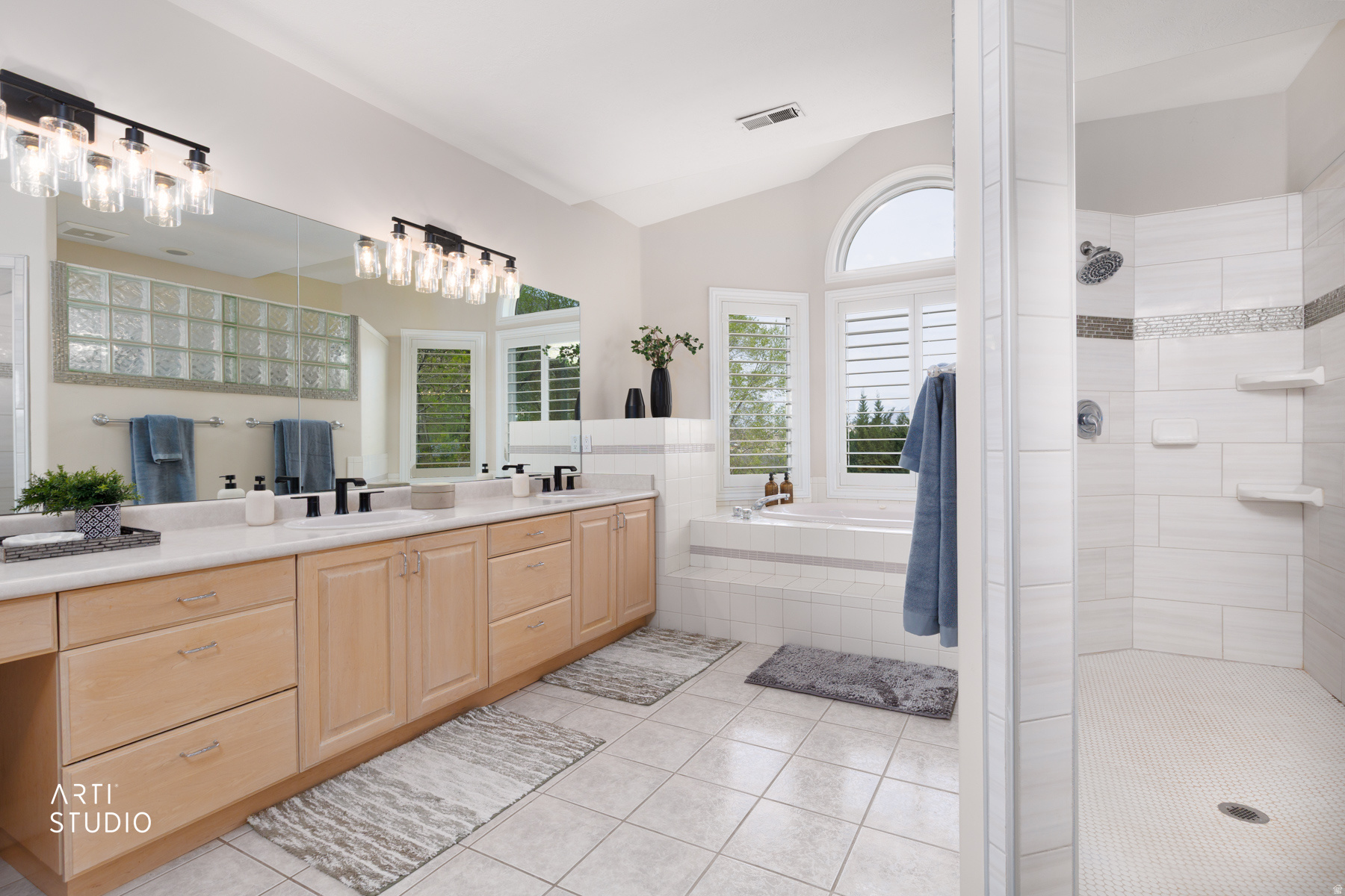 BEAR HOLLOW ESTATES - Residential