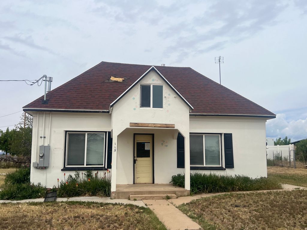 Photo of 115 N 400 W, Blanding, UT 84511 (MLS # 2159193)