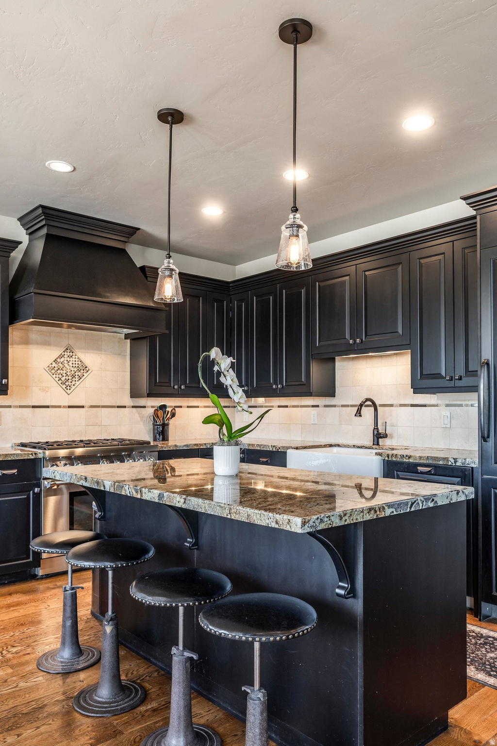 HIGH STAR RANCH - Residential