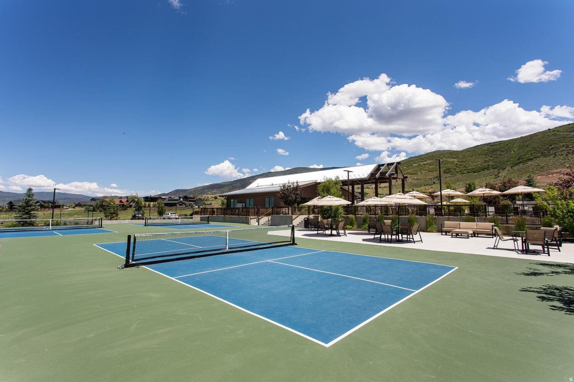 HIGH STAR RANCH - Residential