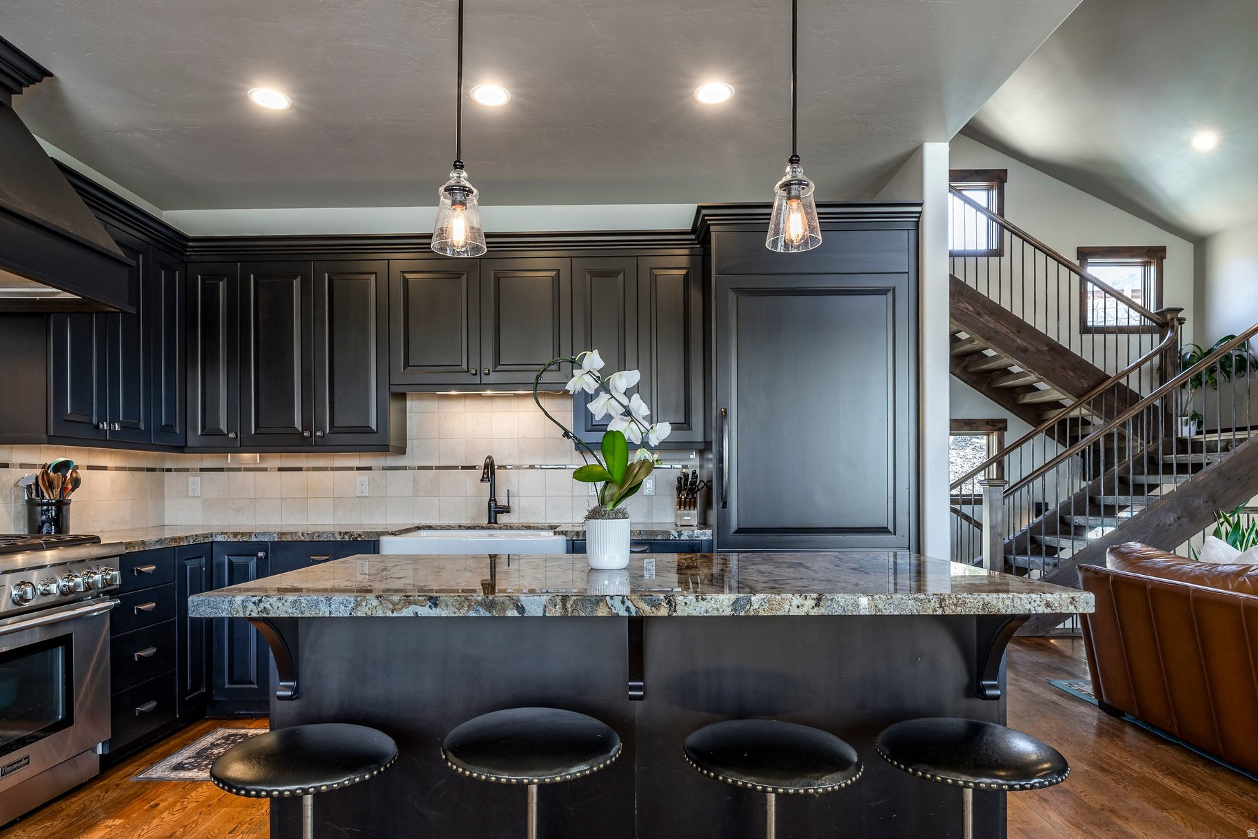 HIGH STAR RANCH - Residential