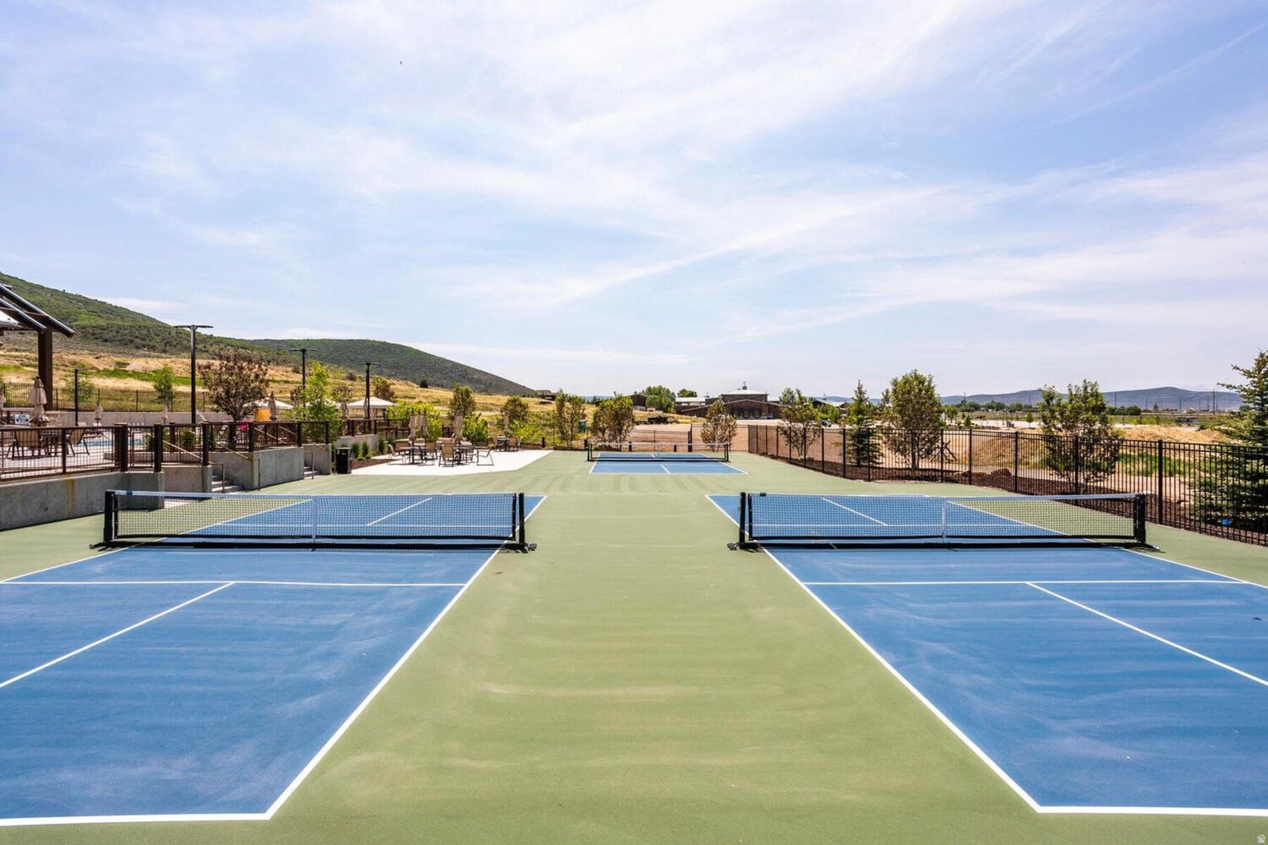 HIGH STAR RANCH - Residential