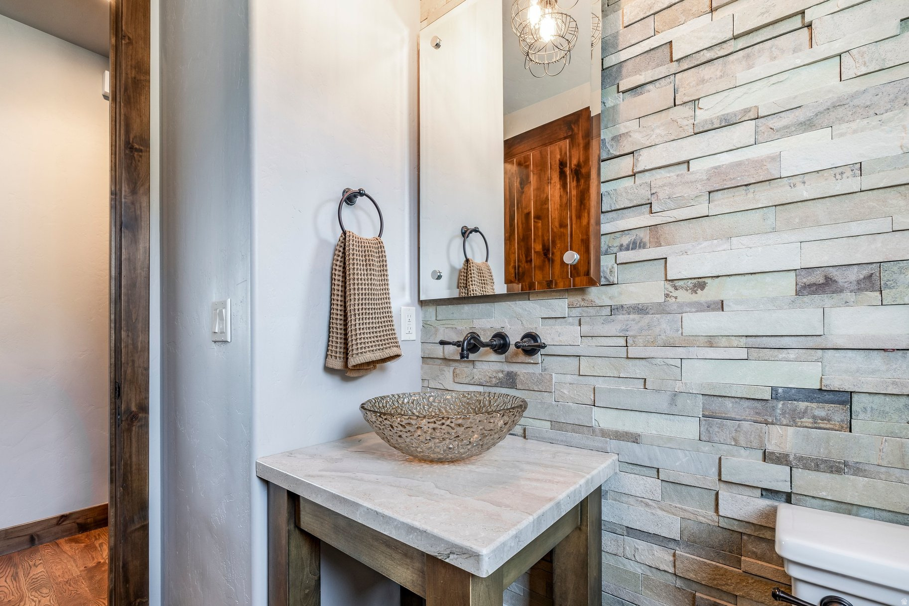 HIGH STAR RANCH - Residential