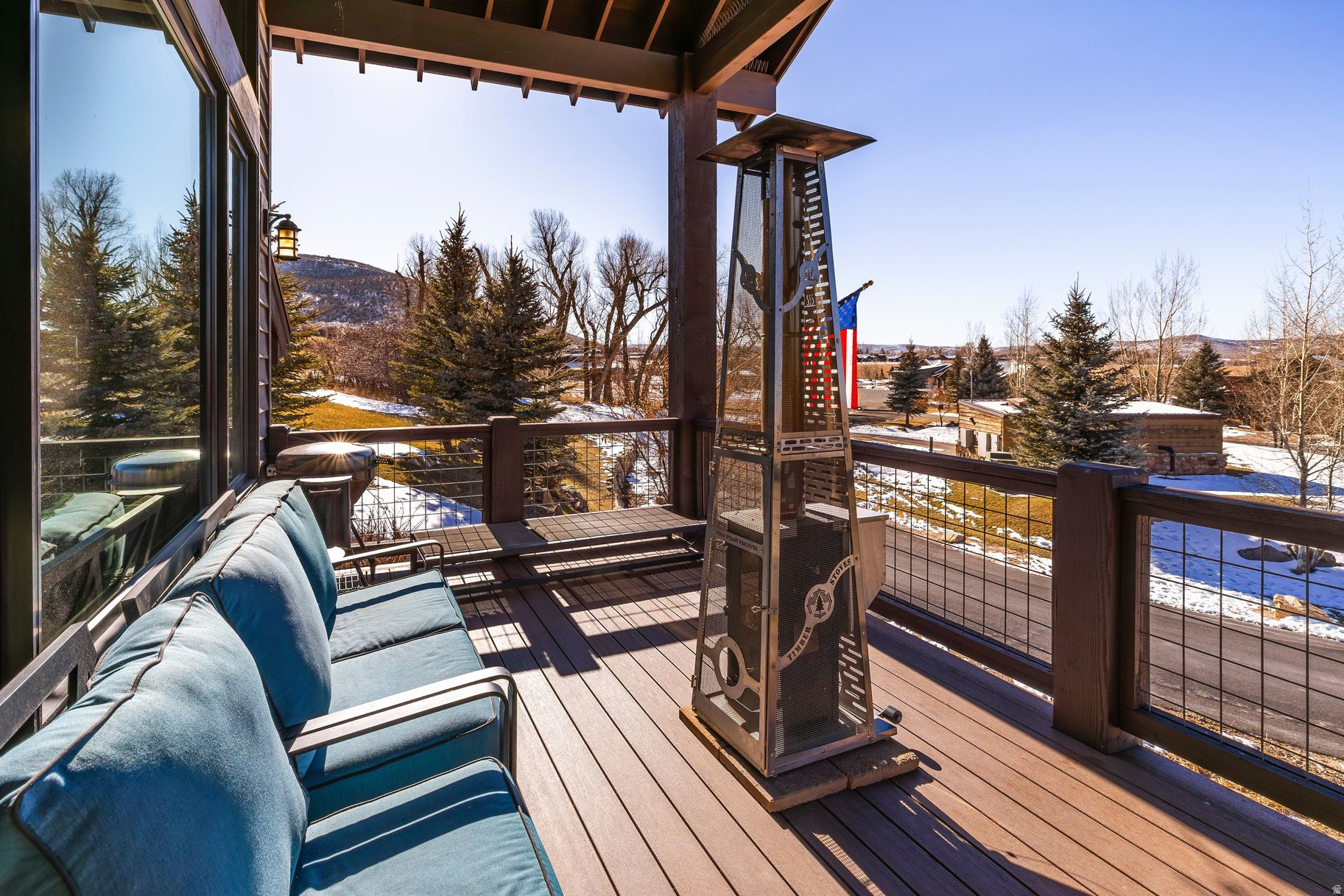 HIGH STAR RANCH - Residential